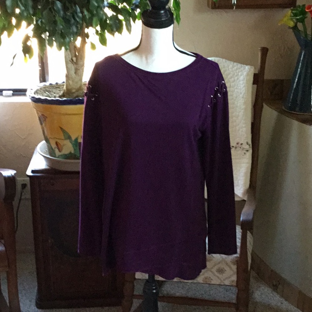 NWOT Chico’s Zenergy Purple Top